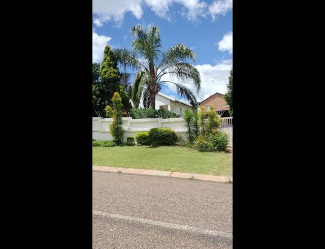 3 BEDROOM HOUSE FOR SALE IN EERSTERUS